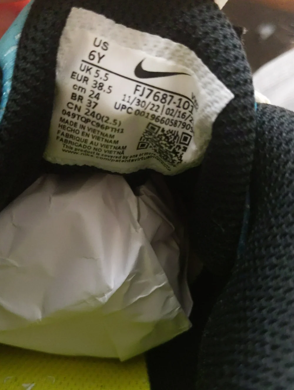Nike Air Zoom Crossover Low 'Doodles' Kid's Basketball Shoes Sz 6Y, White/Blue